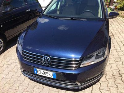 Usata VW Passat 140 CV (102 kW) 2014 Blu/azzurro Station wagon