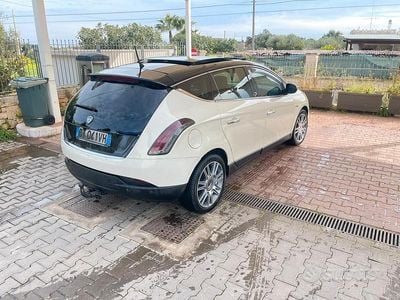 Usata Lancia Delta 170 CV (125 kW) 2009 Bianco Utilitaria