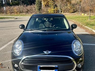 Usata Mini Cooper 95 CV (69 kW) 2018 Nero Utilitaria