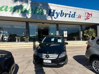 Usata Mercedes B180 Premium 109 CV (80 kW) 2015 Nero Utilitaria