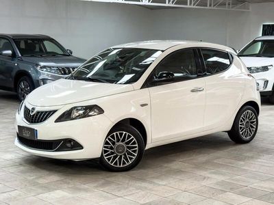 Usata Lancia Ypsilon Silver 69 CV (50 kW) 2023 Bianco Utilitaria