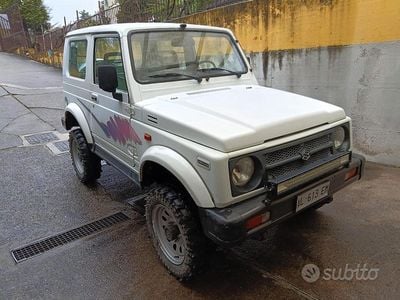 Suzuki Samurai