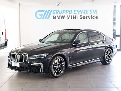 Usata BMW 730 M Sport 265 CV (194 kW) 2021 Carbon schwarz Berlina