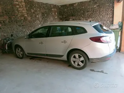 Usata Renault Mégane GrandTour 110 CV (80 kW) 2010 Grigio Station wagon