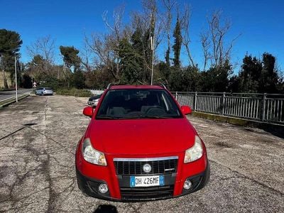 Usata Fiat Sedici Emotion 120 CV (88 kW) 2007 Rosso SUV