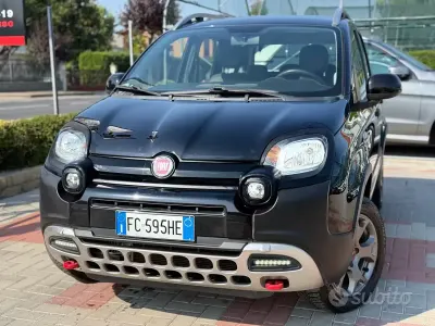 Usata Fiat Panda Cross Cross 80 CV (58 kW) 2015 Nero Utilitaria