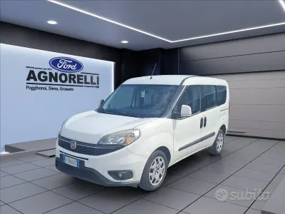 Begagnad Fiat Doblò Easy 120 HK (88 kW) 2016 Vit Minibuss