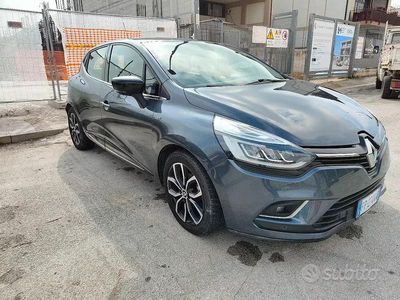 Usata Renault Clio IV 90 CV (66 kW) 2018 Grigio Berlina