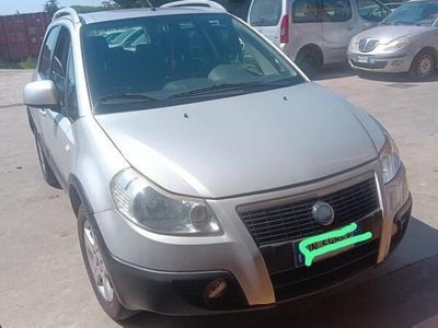 Usata Fiat Sedici 107 CV (78 kW) 2008 Grigio SUV