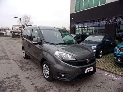 Grigio scuro Usata 2015 Fiat Doblò Monovolume | 9900 € (Buon prezzo)