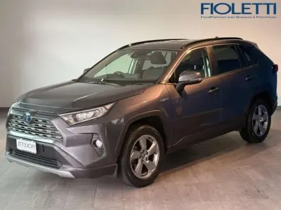 Usata Toyota RAV4 Hybrid 222 CV (163 kW) 2021 Grigio SUV