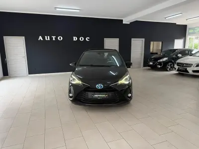 Usata Toyota Yaris Hybrid Edition 73 CV (53 kW) 2018 Nero Berlina