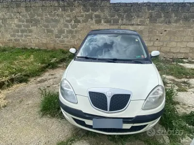 Usata Lancia Ypsilon 69 CV (50 kW) 2006 Utilitaria