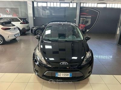 Usata Ford Fiesta Titanium 82 CV (60 kW) 2010 Nero Berlina