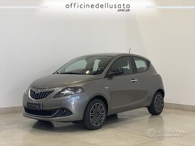 Usata Lancia Ypsilon Gold 70 CV (51 kW) 2022 Other Utilitaria