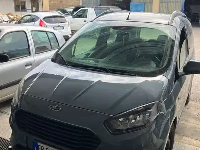 Begagnad Ford Tourneo