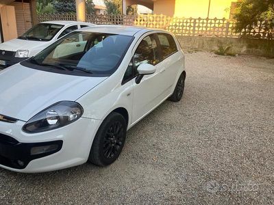 Usata Fiat Punto 75 CV (55 kW) 2011 Bianco Berlina