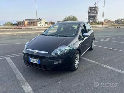 Nero Usata 2011 Fiat Punto Evo Utilitaria | 3200 €