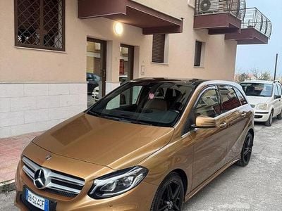 Usata Mercedes 180 2017 Giallo Berlina