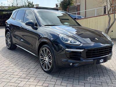 Usata Porsche Cayenne 250 CV (183 kW) 2015 Blu SUV