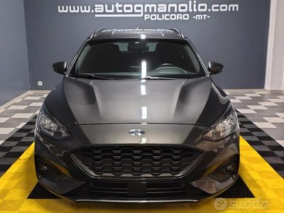 Usata Ford Focus ST-Line 120 CV (88 kW) 2022 Grigio Station wagon