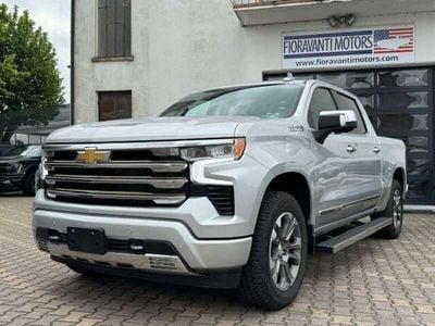 Usata Chevrolet Silverado 420 CV (308 kW) 2024 Grigio SUV