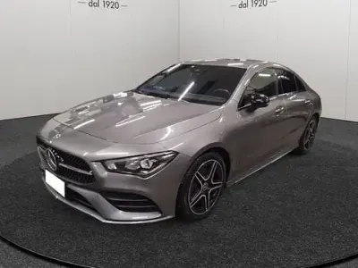 Gebraucht Mercedes CLA200 Premium 150 PS (110 kW) 2022 Grau Coupé