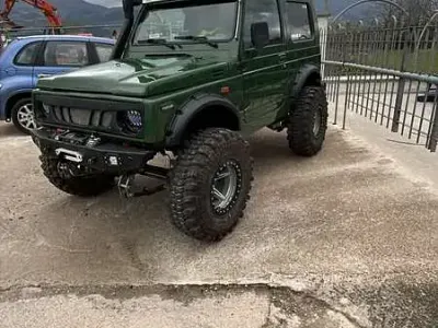 Usata Suzuki Samurai 69 CV (50 kW) 1994 Verde SUV