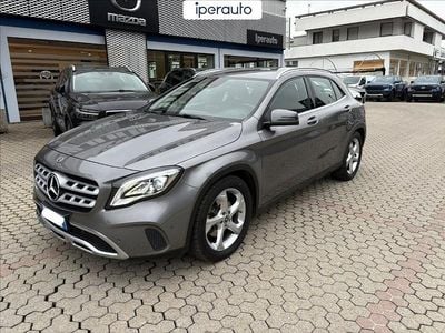 Usata Mercedes GLA220 184 CV (135 kW) 2019 Grigio metallizzato SUV