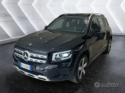 Usata Mercedes GLB200 150 CV (110 kW) 2020 Nero SUV