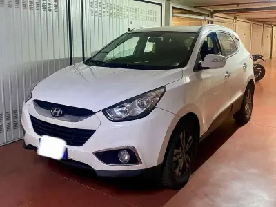 Usata Hyundai ix35 Style 116 CV (85 kW) 2012 Bianco SUV