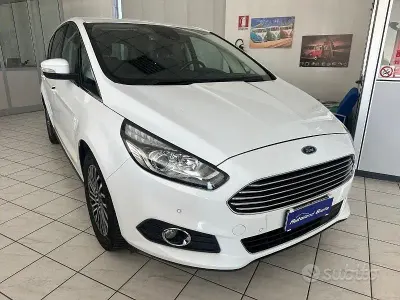 Usata Ford S-MAX ST 190 CV (139 kW) 2019 Bianco Monovolume