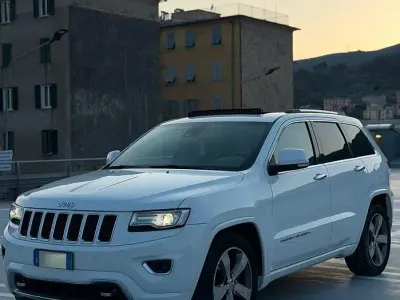 Usata Jeep Grand Cherokee Overland 250 CV (183 kW) 2015 Bianco SUV