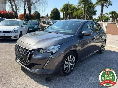 Usata Peugeot 208 Allure 101 CV (74 kW) 2019 Grigio Utilitaria