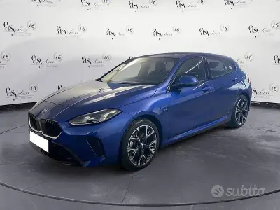 Usata BMW 120 M Sport 163 CV (119 kW) 2025 Blu/azzurro Utilitaria