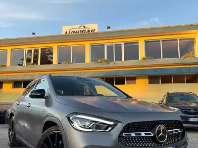 Usata Mercedes GLA200 150 CV (110 kW) 2021 Grigio SUV