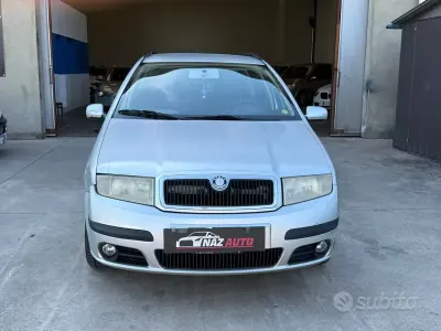 Usata Skoda Fabia Comfort 75 CV (55 kW) 2004 Grigio Station wagon