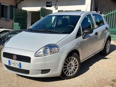 Bianco Usata 2013 Fiat Punto Lounge Utilitaria | 5990 € (Buon prezzo)