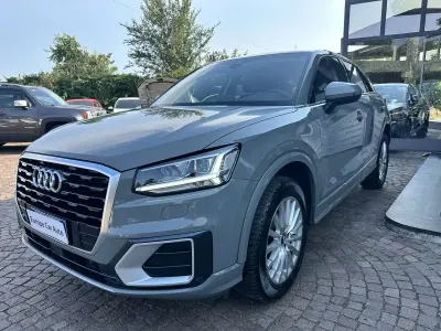 Usata Audi Q2 Design 150 CV (110 kW) 2017 Grigio chronos SUV