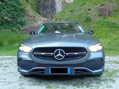 Usata Mercedes C220 Premium Plus 224 CV (164 kW) 2022 Grigio Station wagon