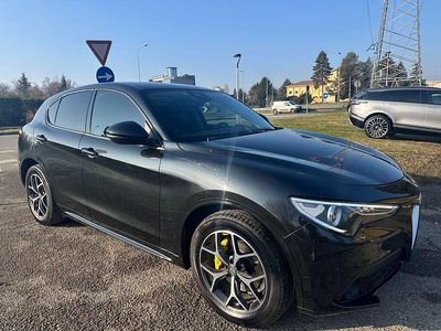 Nero Usata 2018 Alfa Romeo Stelvio Super SUV | 16.499 € (Ottimo prezzo)