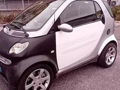 Usata Smart ForTwo Coupé 61 CV (44 kW) 2003 Bianco Coupé
