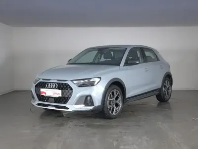 Usado Audi A1 Admired 110 CV (80 kW) 2022 Gris SUV