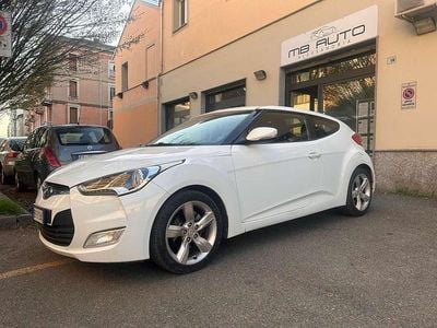 Usata Hyundai Veloster 140 CV (102 kW) 2011 Bianco Utilitaria