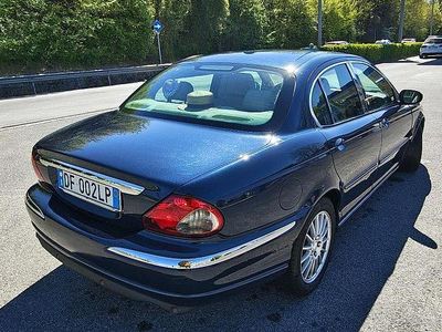 Occasion Jaguar X-type Classic 155 ch (114 kW) 2006 Bleue Berline