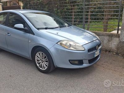 Usata Fiat 1600 120 CV (88 kW) 2009 Blu Berlina