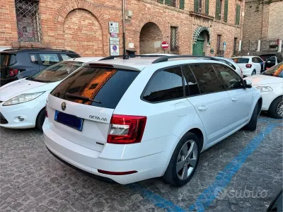 Usata Skoda Octavia G-TEC 131 CV (96 kW) 2020 Bianco Station wagon