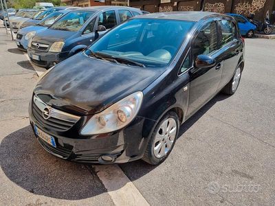 Usata Opel Corsa Cosmo 80 CV (58 kW) 2008 Nero Utilitaria