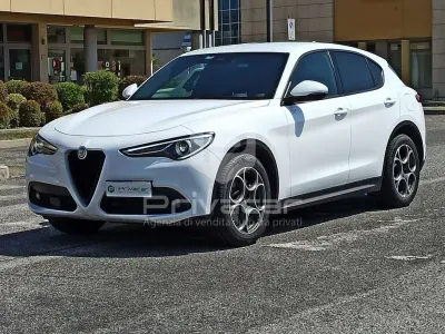 Usata Alfa Romeo Stelvio Sprint 190 CV (139 kW) 2022 Bianco SUV
