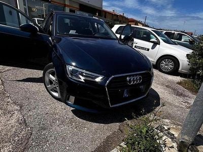 Usata Audi A3 Design 116 CV (85 kW) 2018 Blu Berlina